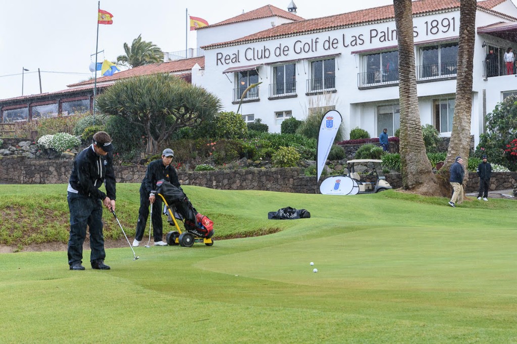 CAMPEONATO DE CANARIAS MASCULINO - Samuel Espinosa y Jaime de Cascante líderes con 71 golpes.