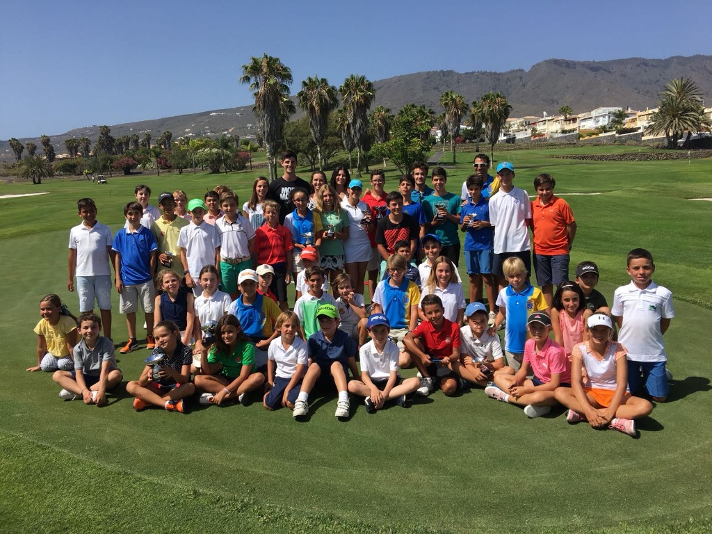 Teresa Díez Folgueras y Juan Luis de Bethencourt campeones Scratch absolutos en el Campeonato de Canarias Juvenil 2018 - GOLF COSTA ADEJE 