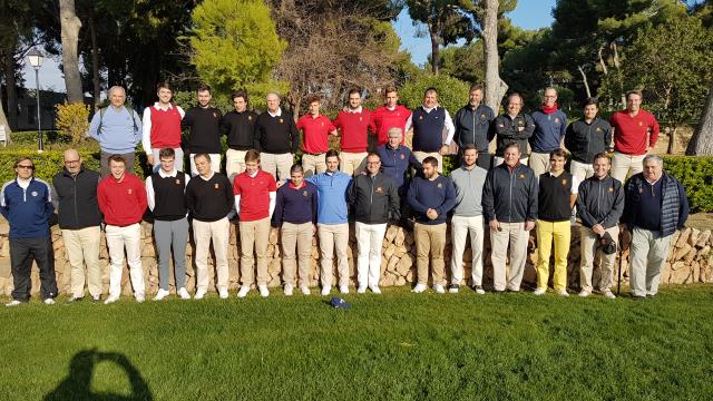 El jugador Canario, Álvaro Hernández, despide el año con una concentración técnica del CTAM en el Club de Golf Escorpión.