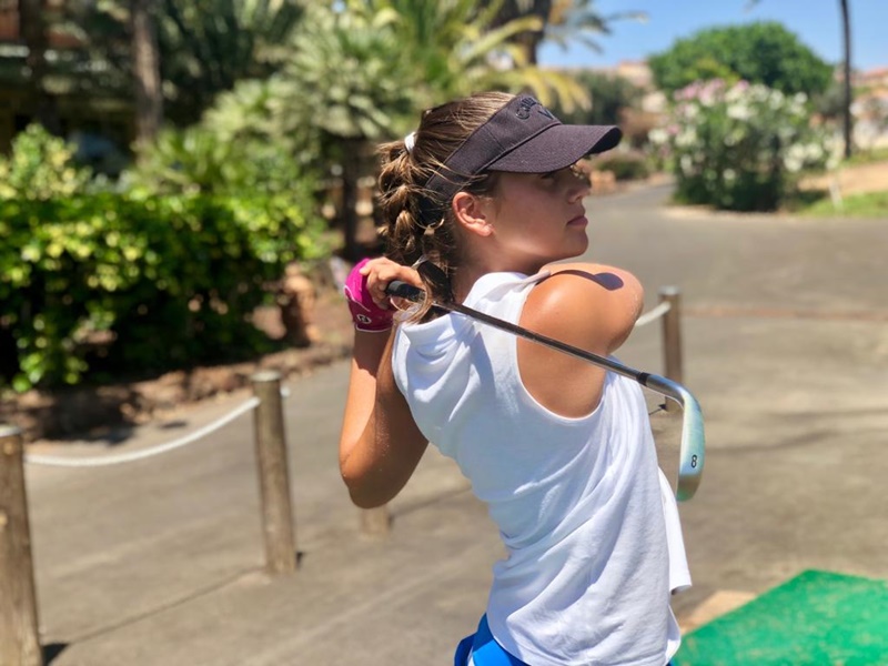 La jugadora canaria Aitana Ramos, es una de las quince golfistas convocadas que trabajan este fin de semana en el Centro Nacional de Golf