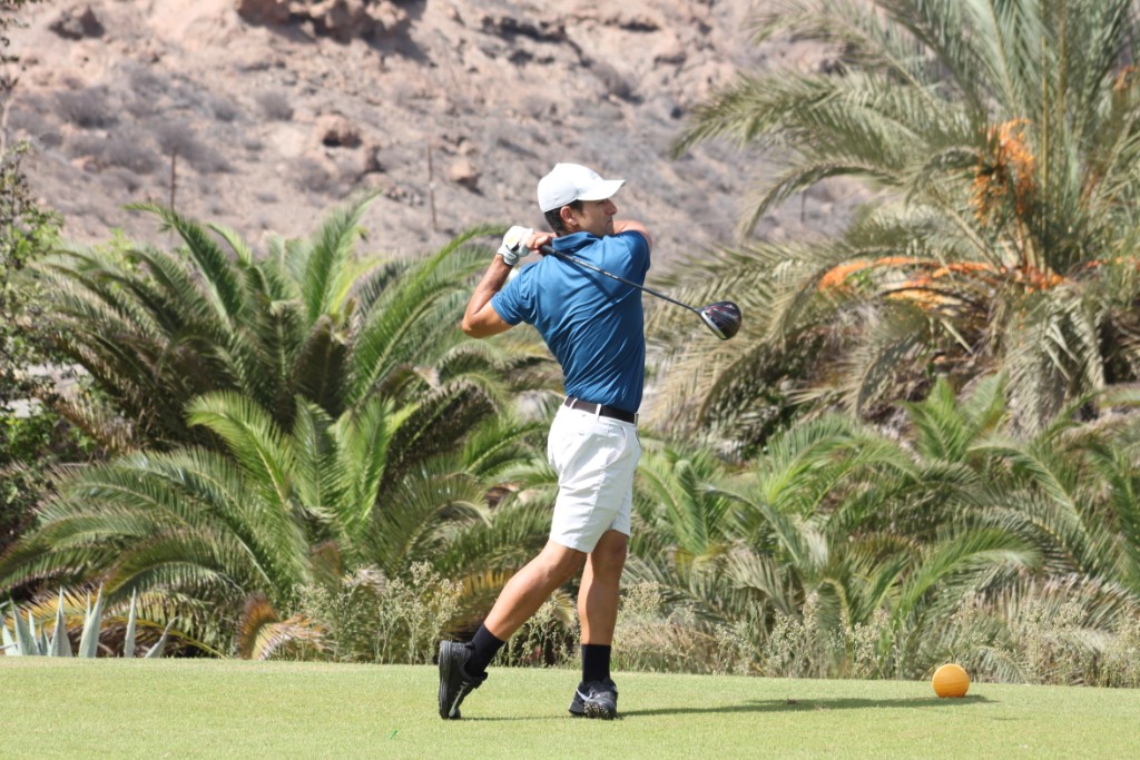 Benjamín Ruiz de la Fuente gana en Anfi Tauro Golf y llega líder a la gran final del Top Golf Challenge Gran Canaria 
