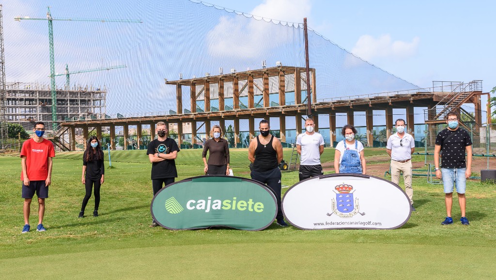 El Comité de Golf Adaptado de la FCG, organiza clases de Golf para alumnos del Club Deportivo Civitas.