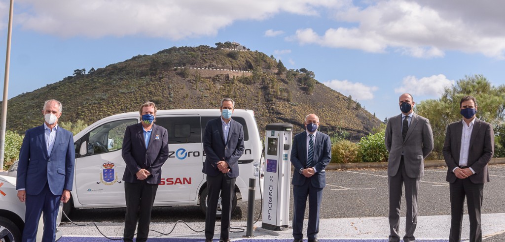 Cesión por parte de Nissan de la furgoneta modelo e-NV200 a la Federación Canaria de Golf 