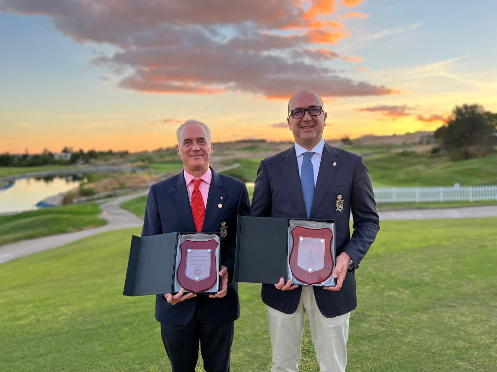 Premio al Mejor Gerente del Año para Javier Suárez, director institucional del Real Club de Golf de Las Palmas 