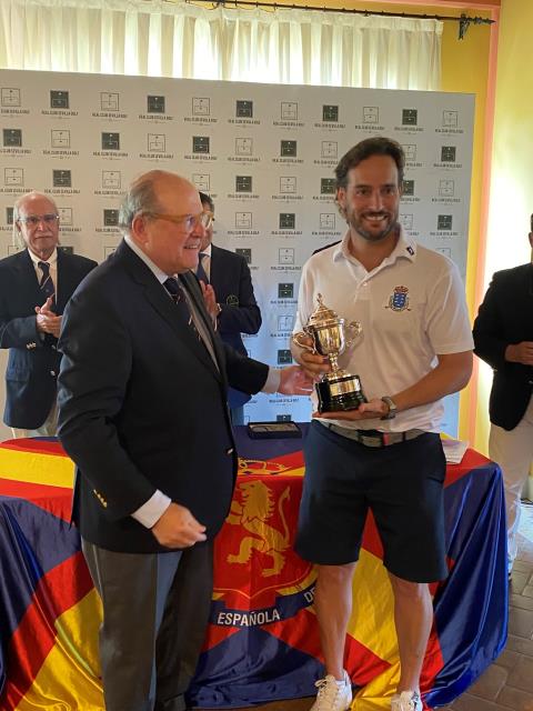 Victoria incontestable de Óscar Sánchez en el Campeonato de España Mid Amateur Masculino