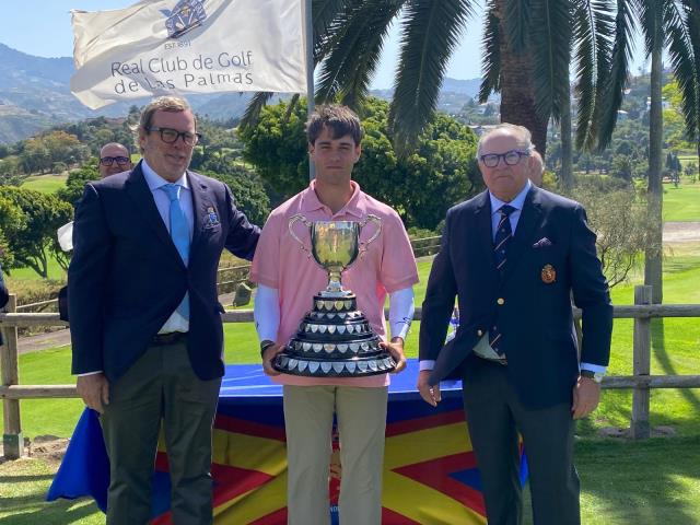 Alejandro de Castro logra una clara victoria en la Copa Puerta de Hierro 2024