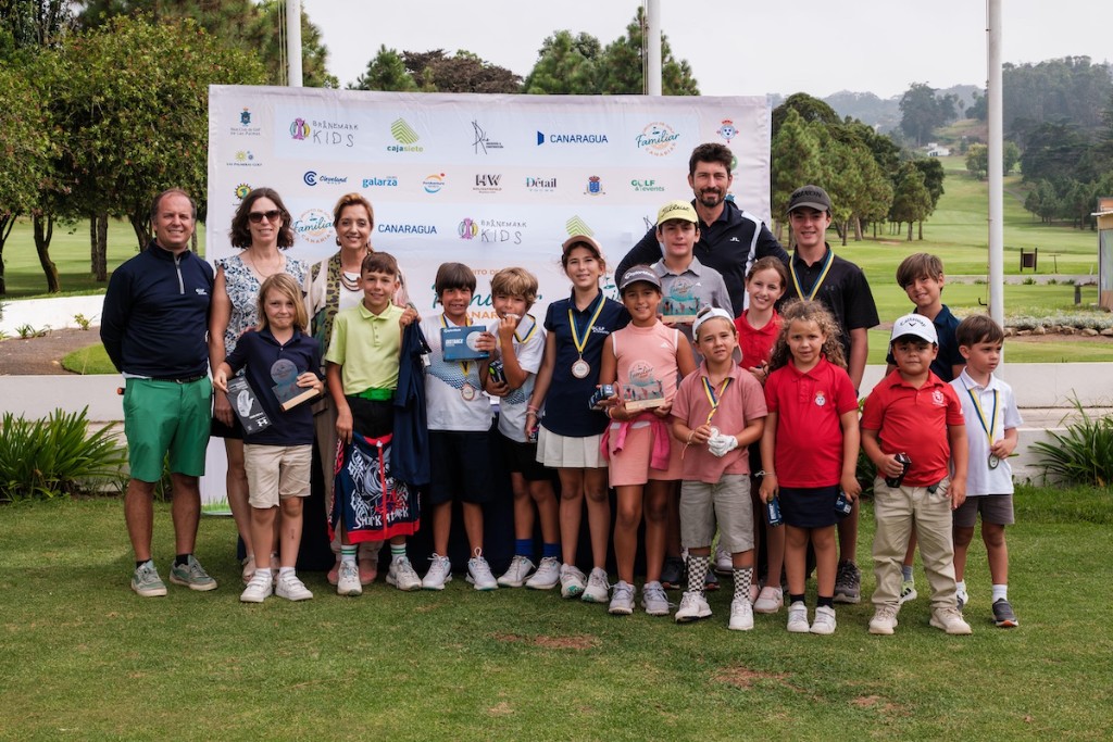 Lucía Morales, con Alfonso García, triunfa en El Peñón y afianza su liderato del Circuito de Golf Familiar Canarias 2025